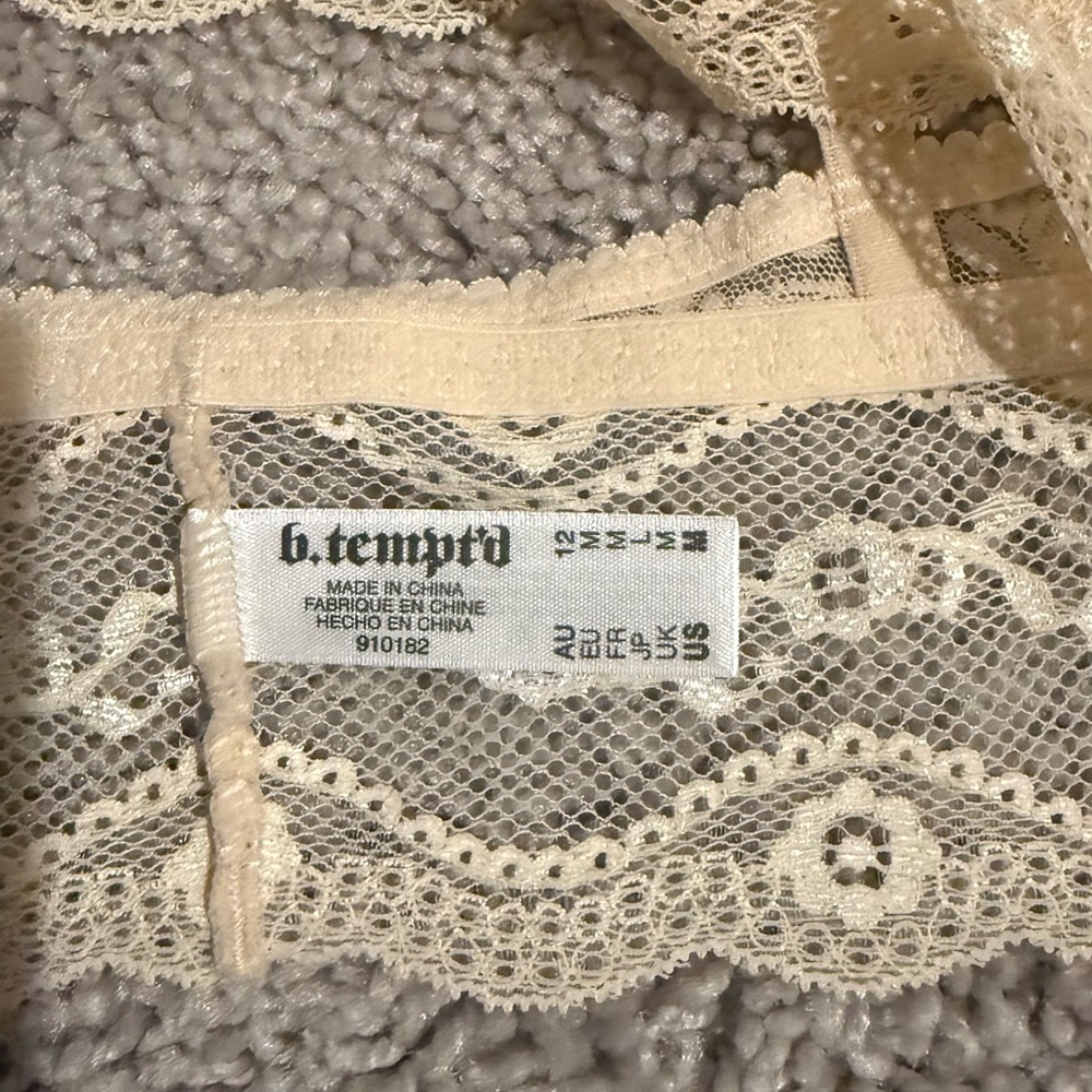 Wacoal d.tempt’d Cream Lace wireless Bralette - Picture 8 of 11